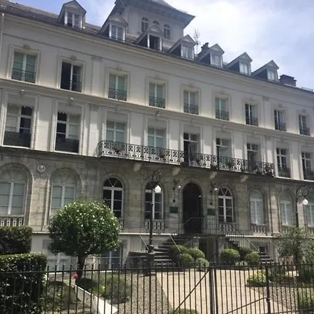 Palais D'etigny * Bagneres-de-Luchon